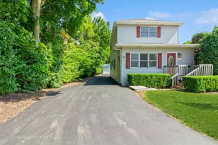 915 E Chicago Ave, Naperville, IL 60540 - Photo 31