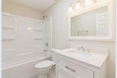 915 E Chicago Avenue, Naperville, IL 60540 - Photo 19