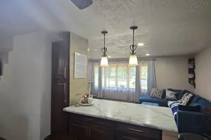 1939 Weston Ln, Schaumburg, IL 60193 - Photo 15