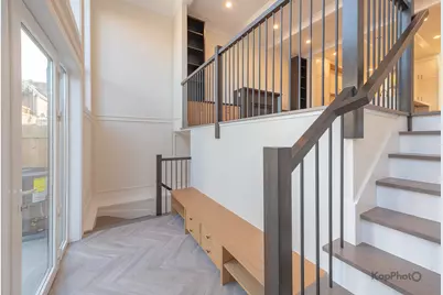 4015 N Albany Avenue, Chicago, IL 60618 - Photo 13