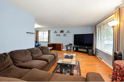 4511 W Howdy Lane W, Alsip, IL 60803 - Photo 7