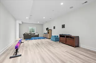 1560 Samanthas Way, Deerfield, IL 60015 - Photo 23