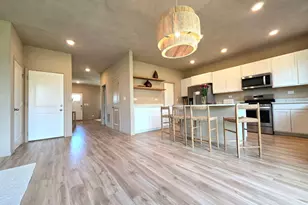 2381 Fairview Cir, Woodstock, IL 60098 - Photo 7