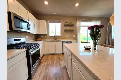 2381 Fairview Circle, Woodstock, IL 60098 - Photo 5