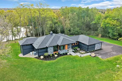 815 N English Settlement Avenue, Brighton, WI 53105 - Photo 5