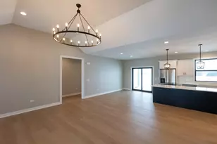 9295 N Stonewall Dr, Newark, IL 60541 - Photo 11