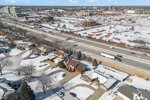 19W140 Ave Chateaux, Oak Brook, IL 60523 - Photo 37