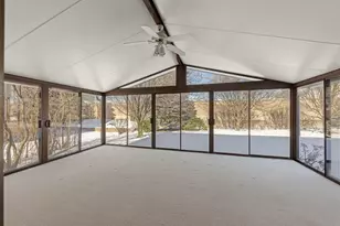 19W140 Ave Chateaux, Oak Brook, IL 60523 - Photo 11