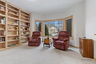 395 Blue Ash Dr, Buffalo Grove, IL 60089 - Photo 7