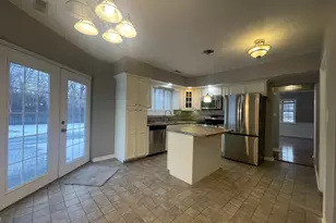 1009 61st St, La Grange Highlands, IL 60525 - Photo 7