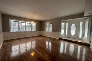 1009 61st St, La Grange Highlands, IL 60525 - Photo 5