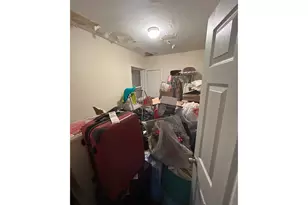 2107 W 70th Pl, Chicago, IL 60636 - Photo 11