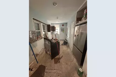 2107 W 70th Place, Chicago, IL 60636 - Photo 15