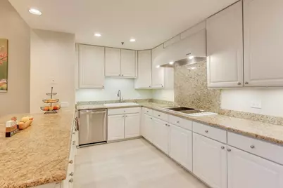 680 N Lake Shore Drive #221, Chicago, IL 60611 - Photo 19