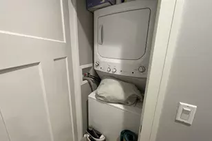 1929 W Montrose Ave, Chicago, IL 60613 - Photo 5