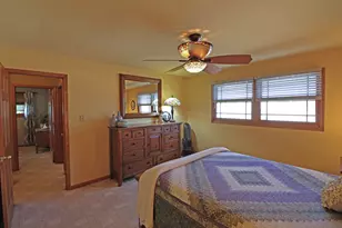 17624 Rosewood Ln, Tinley Park, IL 60487 - Photo 9