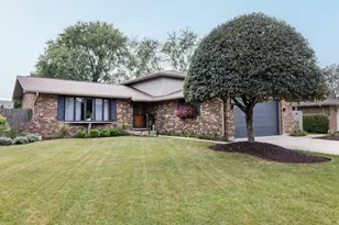 17624 Rosewood Ln, Tinley Park, IL 60487 - Photo 1