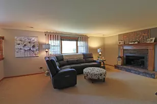 17624 Rosewood Ln, Tinley Park, IL 60487 - Photo 15