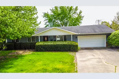 601 E Porter Avenue, Watseka, IL 60970 - Photo 1