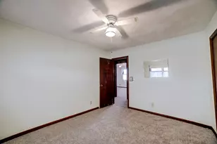 601 E Porter Ave, Watseka, IL 60970 - Photo 35