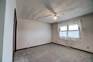 601 E Porter Ave, Watseka, IL 60970 - Photo 23