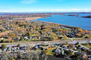 37682 N US Hwy 12 Hwy, Spring Grove, IL 60081 - Photo 5