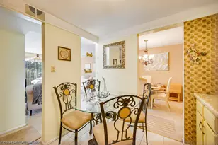 18855 Burnham Ave, Lansing, IL 60438 - Photo 11