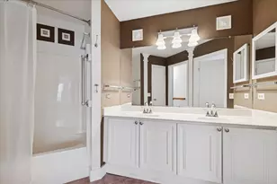 1025 Castleshire Dr, Woodstock, IL 60098 - Photo 11