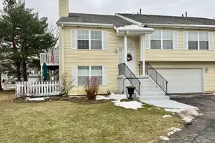 1025 Castleshire Dr, Woodstock, IL 60098 - Photo 1