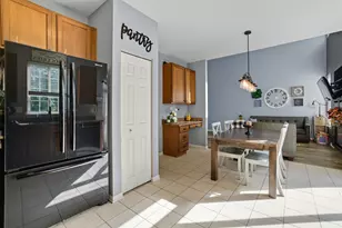 8317 Pembridge Ct, Joliet, IL 60431 - Photo 9