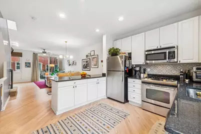 2939 N Honore Street #D, Chicago, IL 60657 - Photo 7