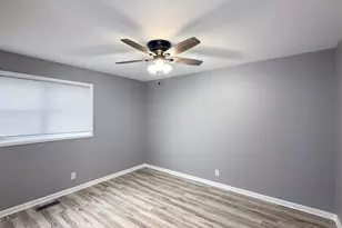 1703 Hedge Rd, Champaign, IL 61821 - Photo 7