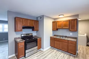 1703 Hedge Rd, Champaign, IL 61821 - Photo 5