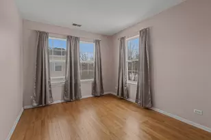 570 N Triumph Ct, Hainesville, IL 60073 - Photo 13