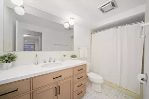 401 S Grove Ave, Oak Park, IL 60302 - Photo 13