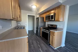 306 Northwestern Ct, Bloomingdale, IL 60108 - Photo 5