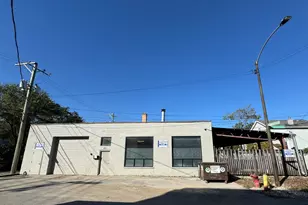 452 N Claremont Ave, Chicago, IL 60612 - Photo 1