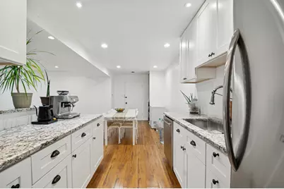 5721 Circle Drive #102, Oak Lawn, IL 60453 - Photo 5