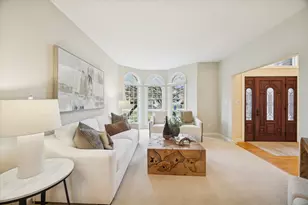 15 Gilbert Ave, Clarendon Hills, IL 60514 - Photo 3