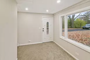 615 Polo Dr, Wheaton, IL 60187 - Photo 3