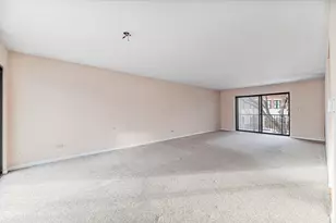 5019 Mulford St, Skokie, IL 60077 - Photo 5