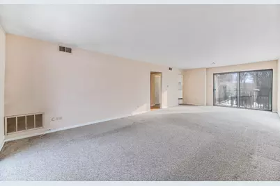 5019 Mulford Street #201, Skokie, IL 60077 - Photo 3