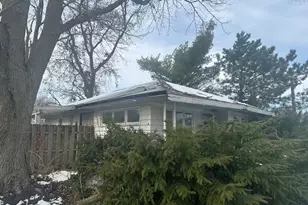 515 S Market St, Hoopeston, IL 60942 - Photo 7