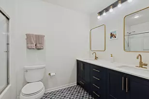 5536 N Glenwood Ave, Chicago, IL 60640 - Photo 13