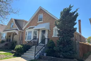 5834 S Keeler Ave, Chicago, IL 60629 - Photo 3