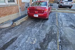 4820 Conrad St, Skokie, IL 60077 - Photo 11