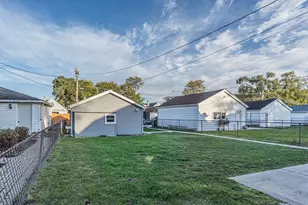 31 46th Ave, Bellwood, IL 60104 - Photo 27