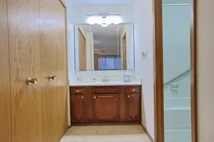 2420 W Talcott Rd, Park Ridge, IL 60068 - Photo 17