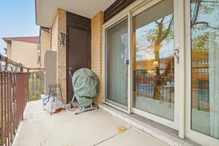 2420 W Talcott Rd, Park Ridge, IL 60068 - Photo 25