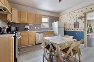 436 W Washington St, Marengo, IL 60152 - Photo 7